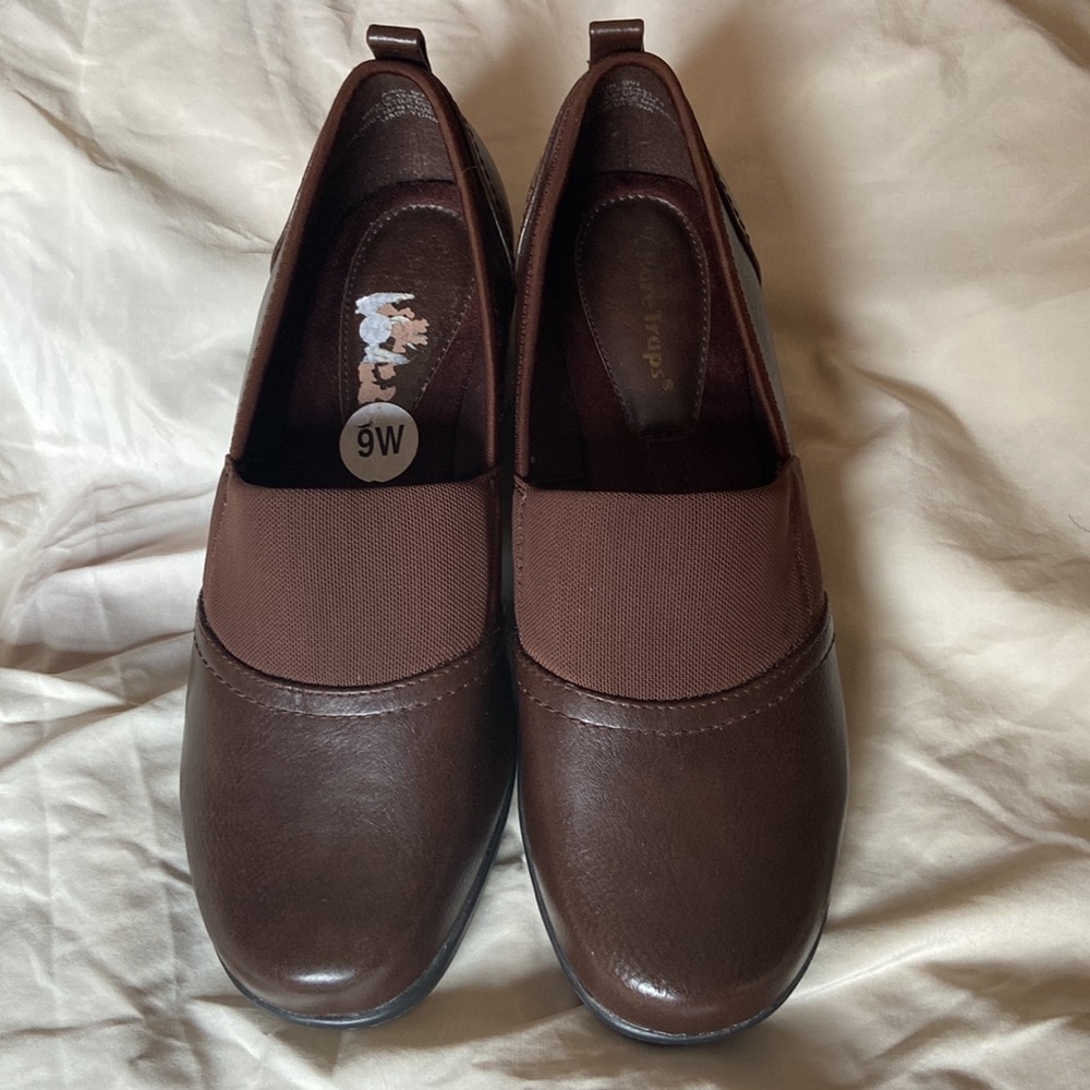 BareTraps Women's Casual Brown Slip-On Shoes Size 9W